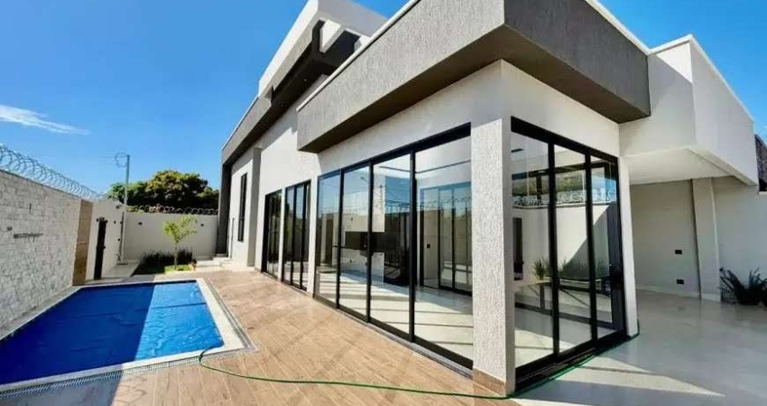 Casa à Venda no Residencial Canadá, Goiânia: 3 Suítes, 202m²