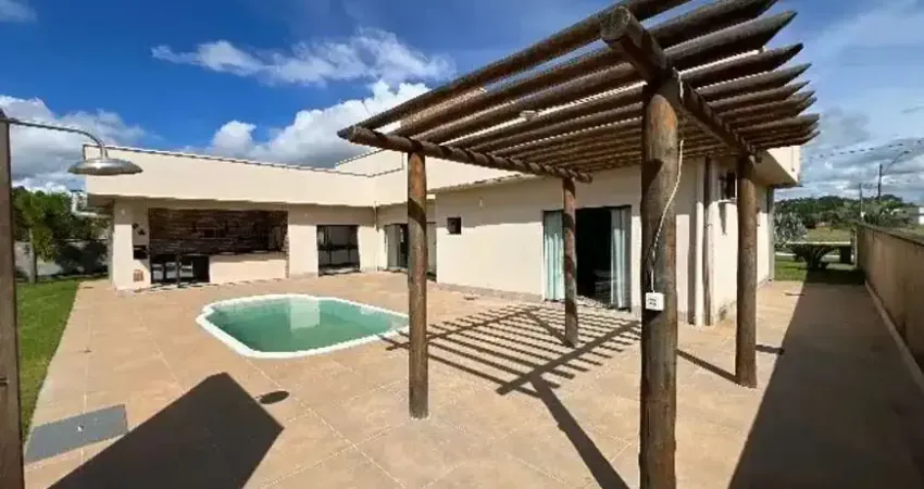 Chácara à Venda em Bela Vista de Goiás, 3 Quartos, 270m²