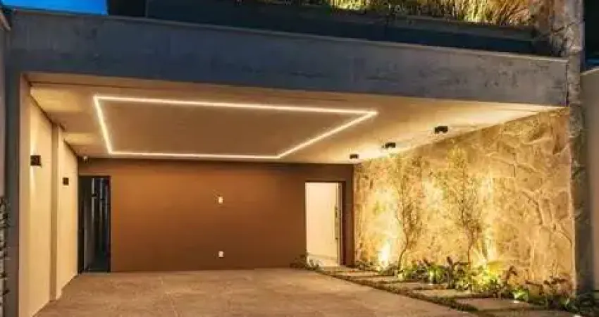 Casa à Venda em Jardim Atlântico, Goiânia: 3 Suítes, 210m²