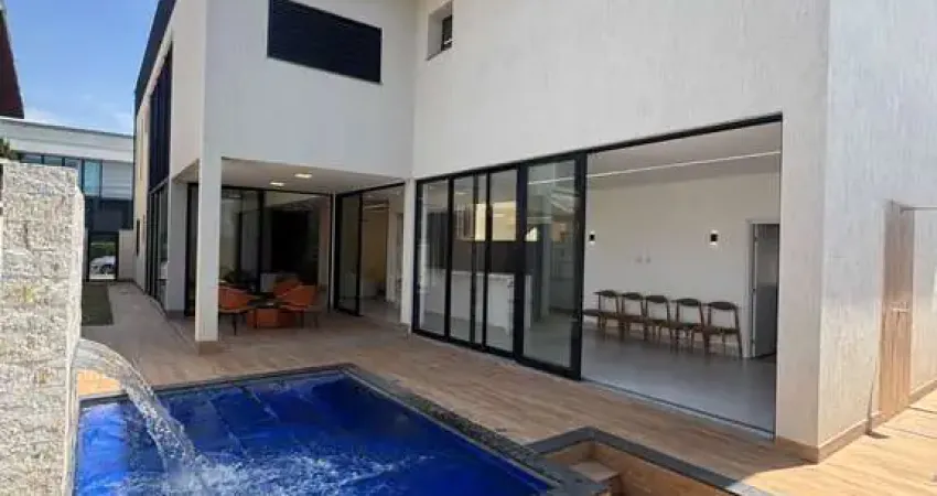 Casa com 5 quartos à venda na Rua Madri 20, Jardins Madri, Goiânia