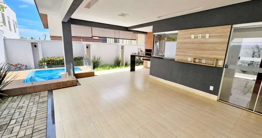 Casa térrea no jardins valência, frente para nascente, com 210 metros de construção em um lote de 400 metros são 3 quartos, sendo uma suíte principal e 2 suítes no estilo americano, escritório. sala a