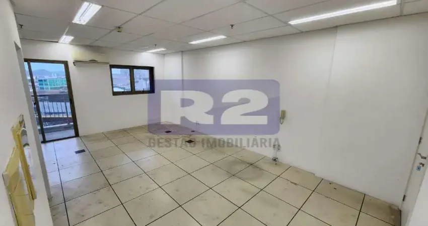 Casa comercial para alugar na Rua Visconde de Embaré, Valongo, Santos