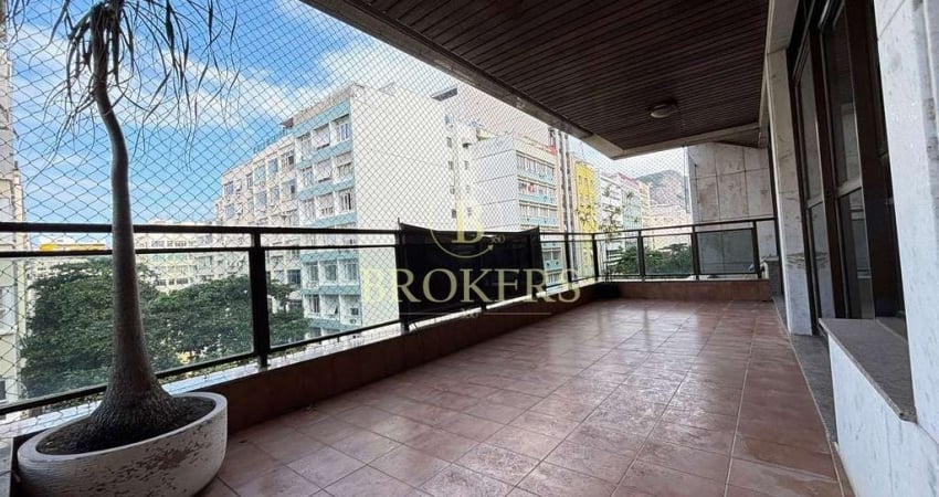 Apto 206m² em Copacabana, varanda, 3 quartos (2 suítes), sala ampla, cozinha espaçosa, dependência