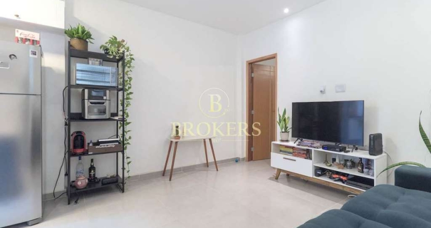 Apartamento garden reformado e mobiliado com 2 quartos, home office e área externa em Botafogo – pr