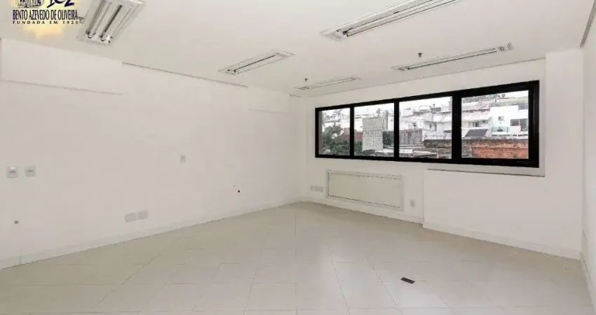 Sala comercial para alugar na Avenida Luiz Manoel Gonzaga, 351, Três Figueiras, Porto Alegre