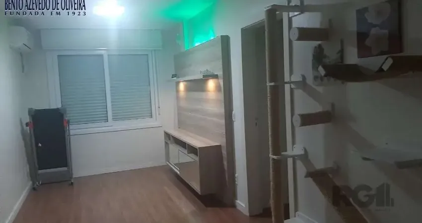 Apartamento 2 dormitórios, de frente 100% reformado bairro Cidade Baixa- Porto