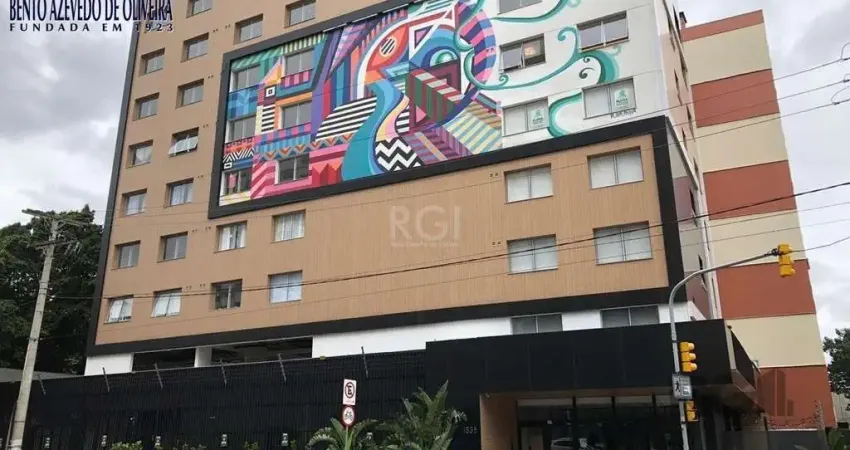 Stúdio totalmente mobiliado, na Cidade Baixa,com box,prédio com infraestrutura