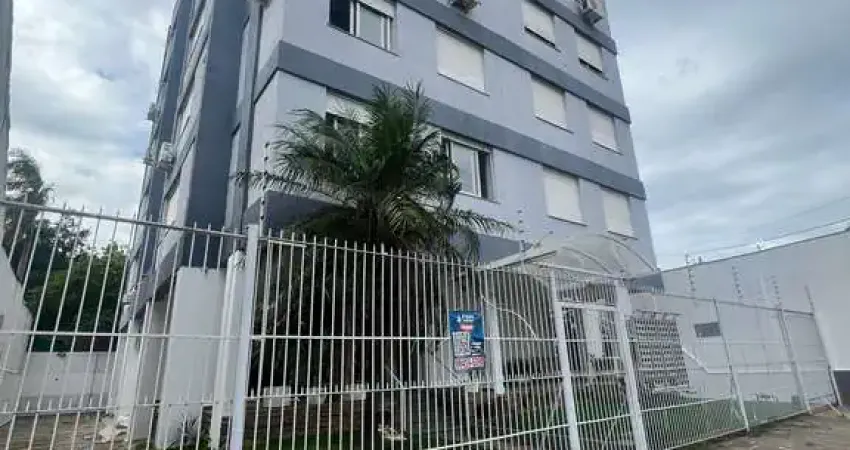 Cobertura semímobiliada no coração do bairro Menino Deus, em Porto Alegre a vend