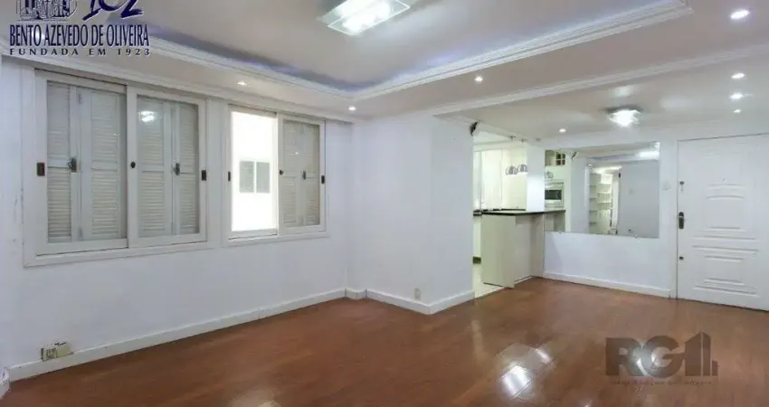 Apartamento semi-mobiliado, possui 3 dormitórios, sendo 1 suíte