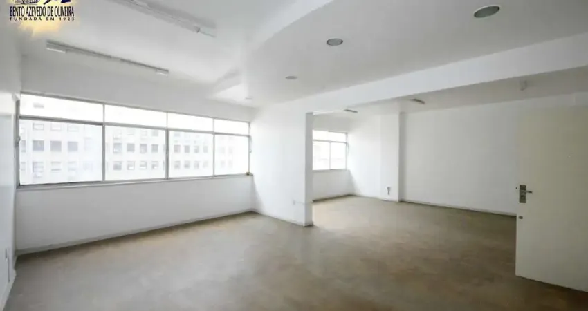 Sala comercial para alugar na Rua Siqueira Campos, 1184, Centro Histórico, Porto Alegre