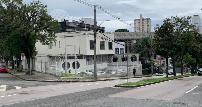Prédio com 16 salas à venda na Rua Inácio Lustosa, 792, São Francisco, Curitiba