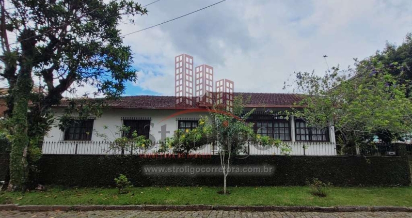 C397 Casa linear em condomínio fechado Cônego, Nova Friburgo-RJ