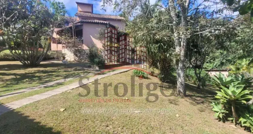 C485 Casa com vista exuberante no bairro Cascatinha, Nova Friburgo-RJ