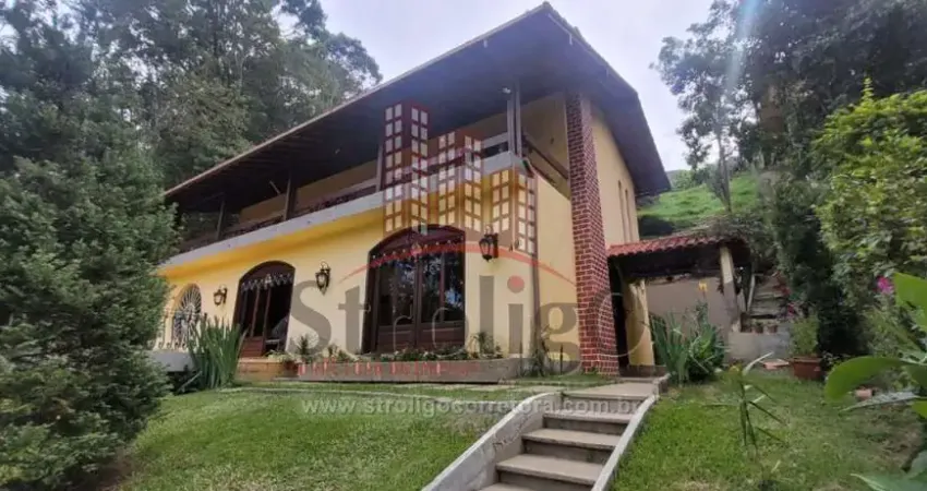 C504 casa ampla com 4 quartos a 8 km do centro da cidade, nova friburgo-rj