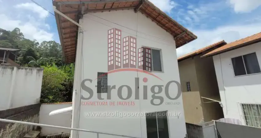C418 Casa duplex ótima localização Varginha, Nova Friburgo-RJ