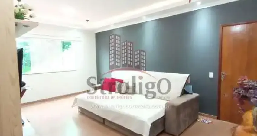 A380 Apartamento amplo, com linda vista, com 2 quartos- Parque Santa Elisa, Nova Friburgo-RJ