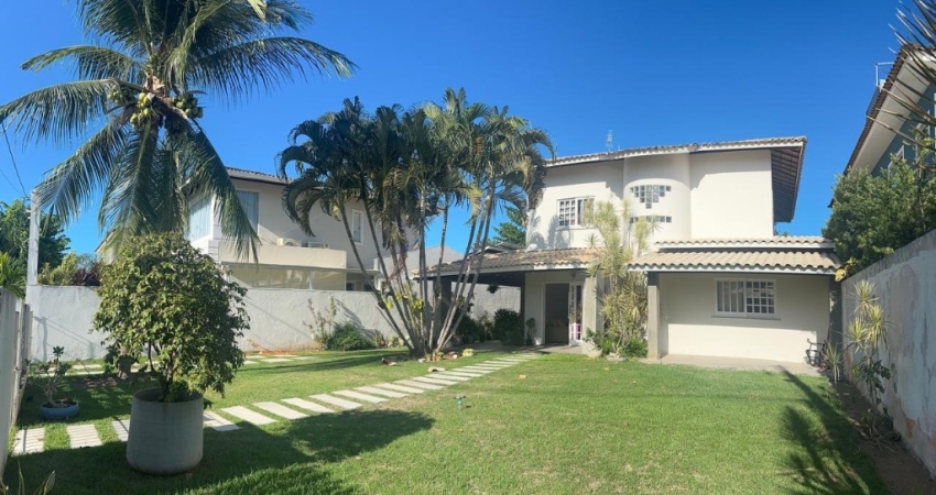 Casa em condomínio fechado com 4 quartos à venda na Rodovia BA 099, 10, Busca-Vida, Camaçari