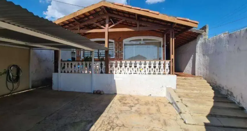 Casa com 3 dormitórios à venda, 160 m² por R$ 820.000,00 - Vila Bressani - Paulínia/SP