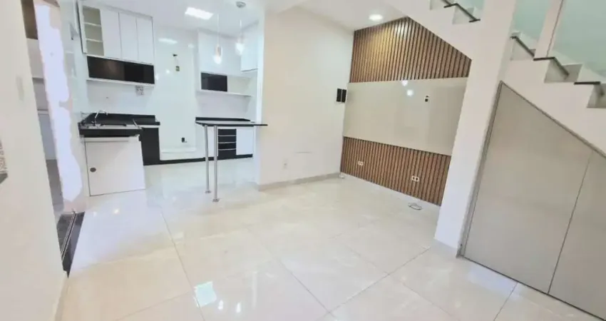 Casa Duplex para Venda em Contagem, Cabral, 2 dormitórios, 2 banheiros, 1 vaga