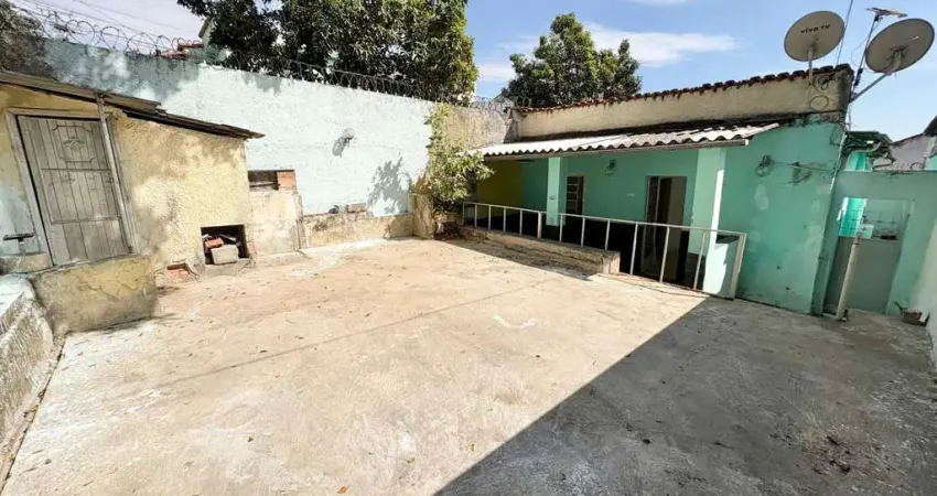 Casa para Venda em Belo Horizonte, Dom Bosco, 3 dormitórios, 1 banheiro, 3 vagas
