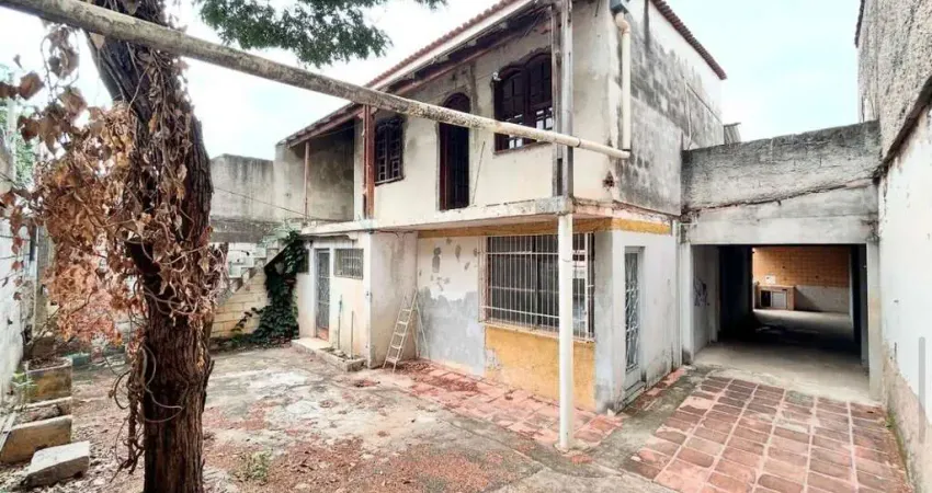 Casa para Venda em Belo Horizonte, Serrano, 4 dormitórios, 3 suítes, 4 banheiros, 3 vagas
