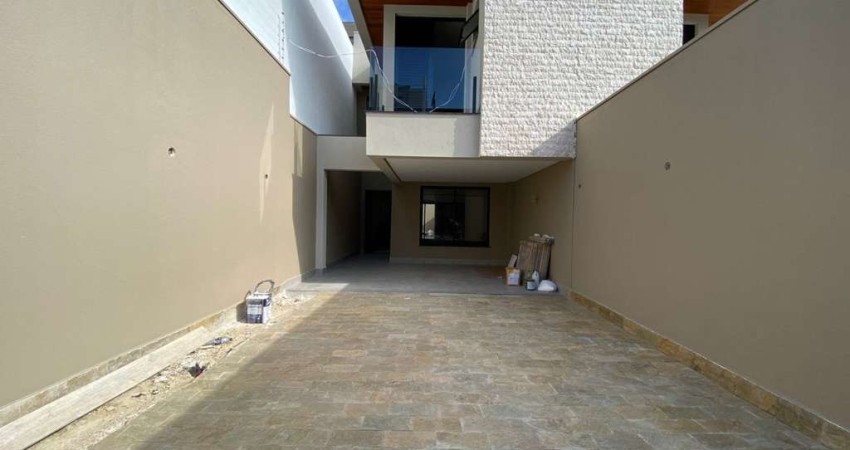 Casa Geminada para Venda em Belo Horizonte, Jaraguá, 4 dormitórios, 2 banheiros, 3 vagas