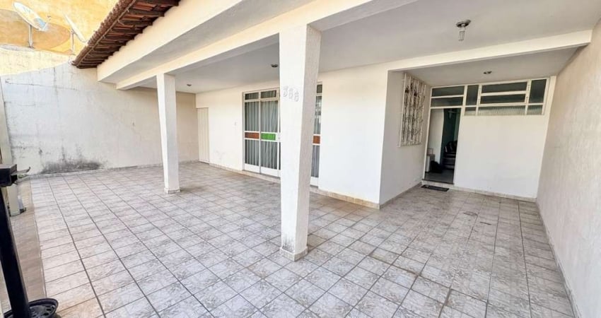 Casa para Venda em Belo Horizonte, Serrano, 3 dormitórios, 2 banheiros, 3 vagas