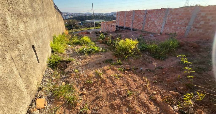 Terreno à venda no Arvoredo, Contagem 