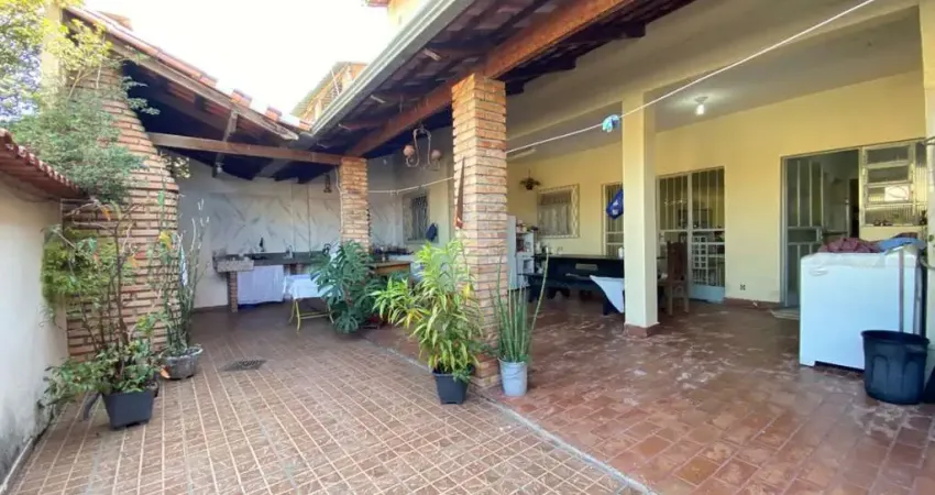 Casa para Venda em Belo Horizonte, Itatiaia, 4 dormitórios, 3 banheiros, 3 vagas