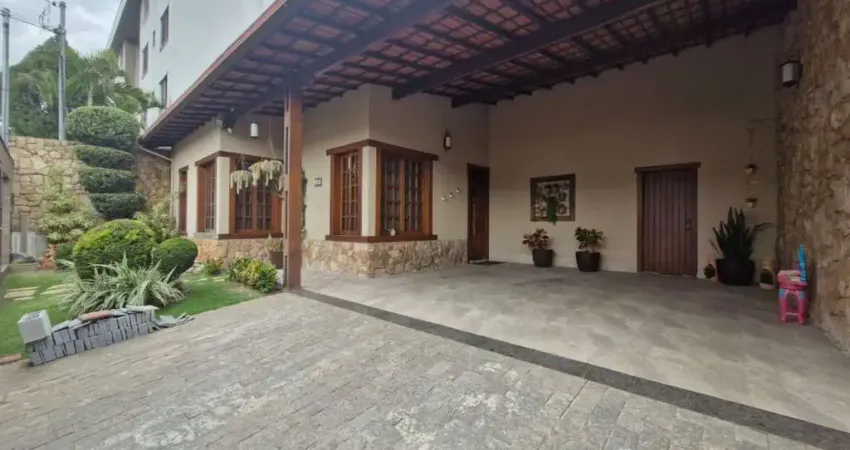 Casa para Venda em Belo Horizonte, Castelo, 4 dormitórios, 5 banheiros, 4 vagas