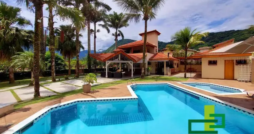 Venda ou Temporada | Exuberante Casa no Condomínio Mar Verde.