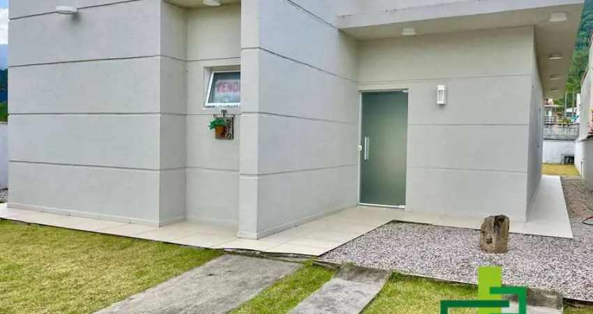 Venda | Bela Casa Térrea no Condomínio Mar Verde.