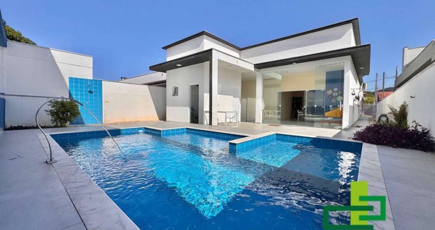 Casa Térrea à Venda no Condomínio Mar Verde – Praia da Mococa, Caraguatatub