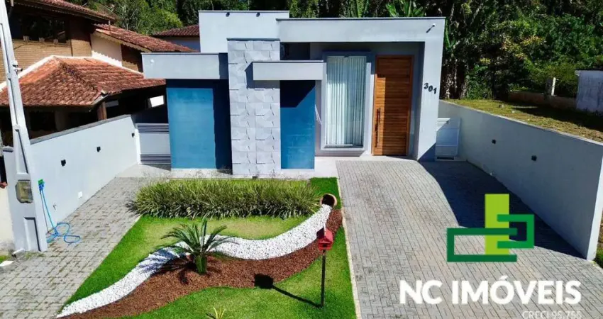 Casa Térrea à Venda no Condomínio Mar Verde – Praia da Mococa, Caraguatatub