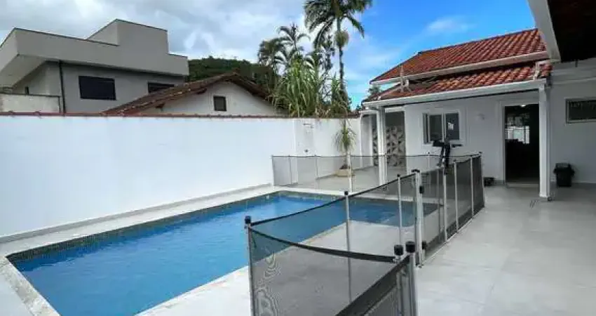 Casa com 3 quartos à venda no Portal do Patrimonium, Caraguatatuba 
