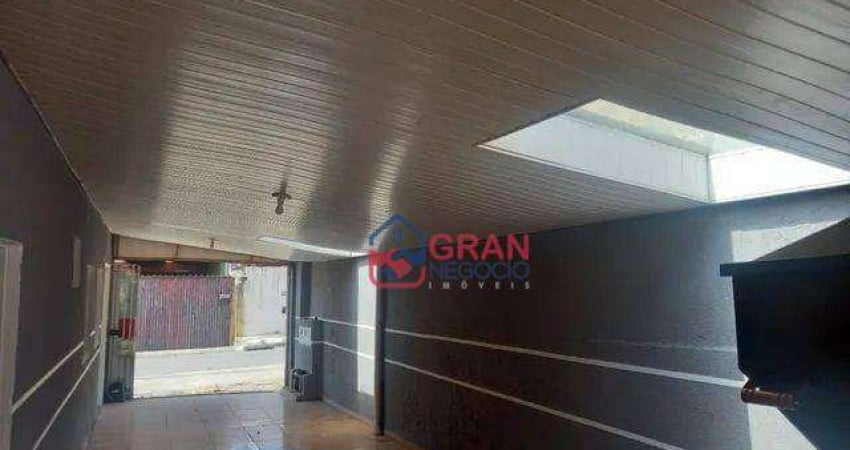Casa com 2 quartos à venda na Rua Hibiscos, 35, Cajuru, Curitiba