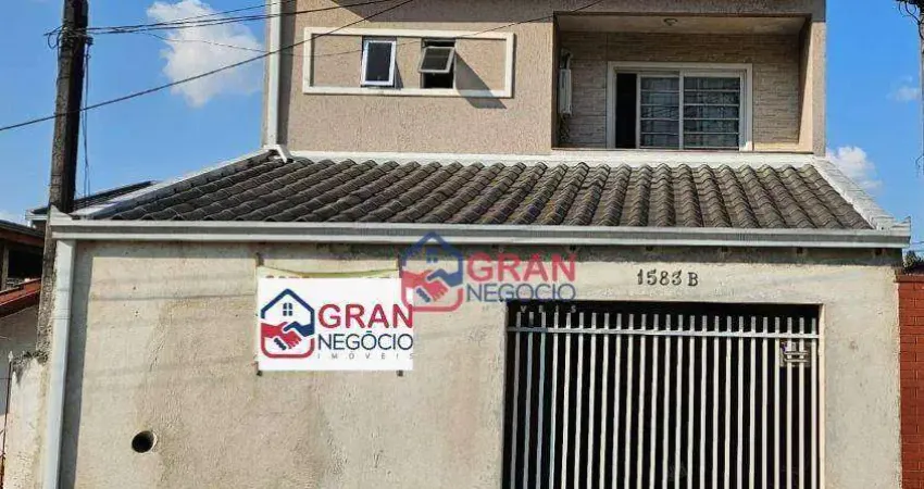 Triplex semi mobiliado à venda no Xaxim - Curitiba.