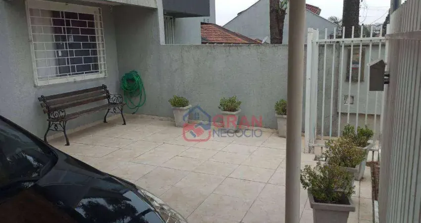 Sobrado à venda no bairro Gralha Azul – Fazenda Rio Grande