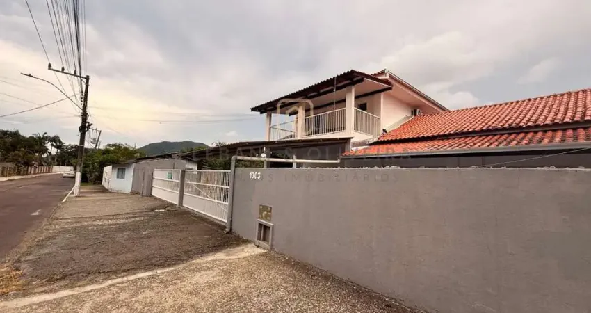 Kitnet / Stúdio para alugar na Rua Júlia Da Costa Flores, 1303, Centro, Penha