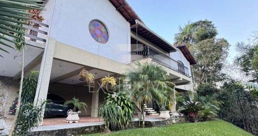Casa  c/4 dormitórios à venda, 544 m² por R$ 2.200.000- Parque São Clemente- Nova Friburgo