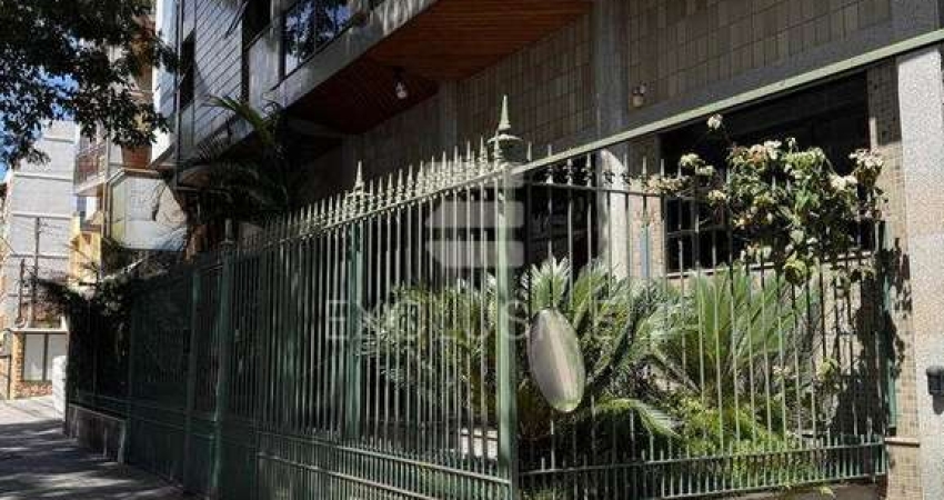 Apartamento com 3 dormitórios à venda, 140 m² por R$ 690.000 - Centro - Nova Friburgo/RJ