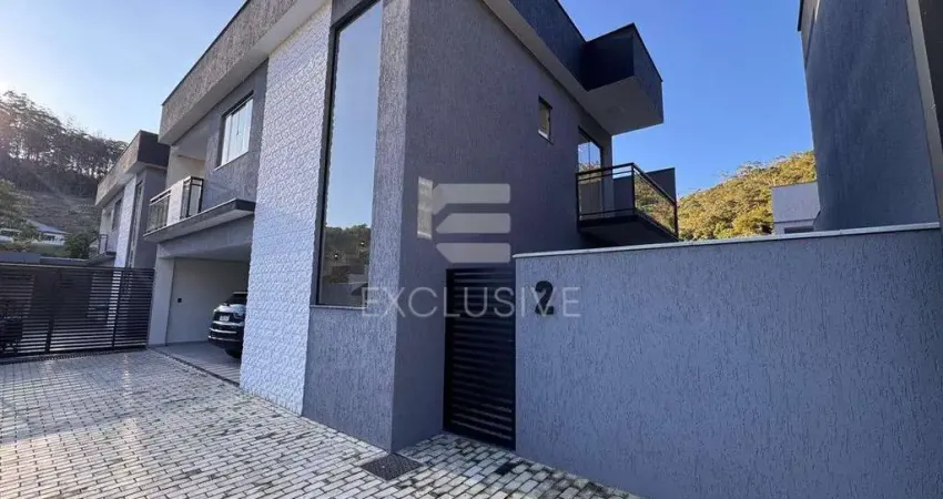 Casa com 3 dormitórios à venda, 156 m² por R$ 890.000 - Braunes - Nova Friburgo/RJ