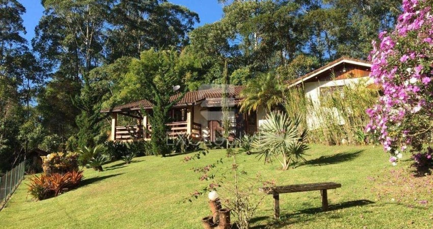 Casa com 3 dormitórios à venda, 170 m² por R$ 1.290.000 - Cônego - Nova Friburgo/RJ