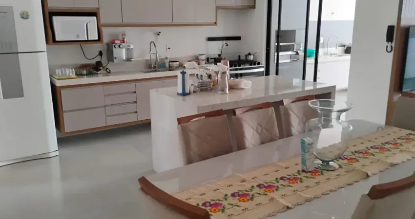 Casa com 3 quartos à venda na Rua das Jandaias, 160, Morada de Laranjeiras, Serra