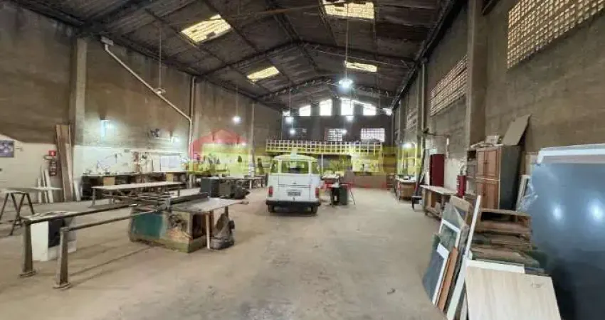 Galpão 800m² na Vila Amália por R$ 28.000,00