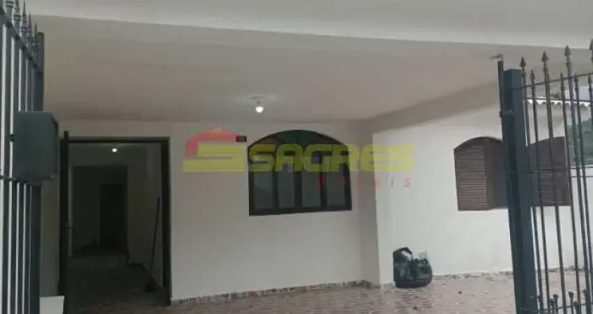 Casa térrea 284m² no Parque Casa da Pedra por R$ 575.000,00