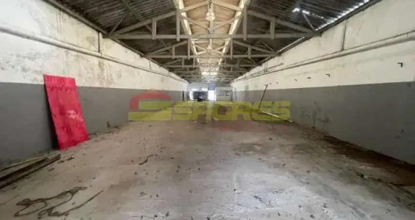 Galpão de 450m² com Pé Direito de 4,5m por R$ 12.000,00