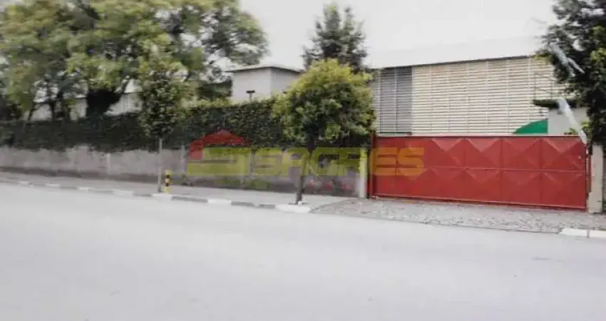 Galpão com 4.000m² no Parque Novo Mundo por R$ 150.000,00