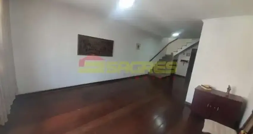 Sobrado 03 quartos na Vila Guilherme por R$ 900.000,00 venda e R$ 5.100,00 locação