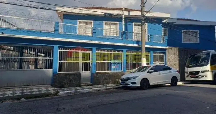 Sobrado de esquina à venda, 240 m² por R$ 1.850.000,00